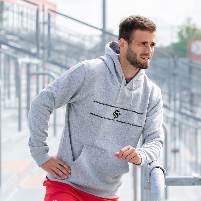Hoodie-Lifestyle-Grau-Fwk-Logo-2